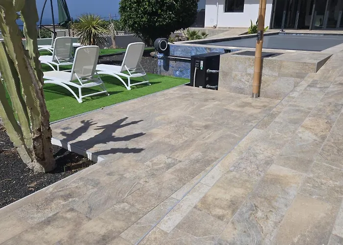 Cactus Tenerife Sud Piscine Chauffee 10 Personnes * Адехе